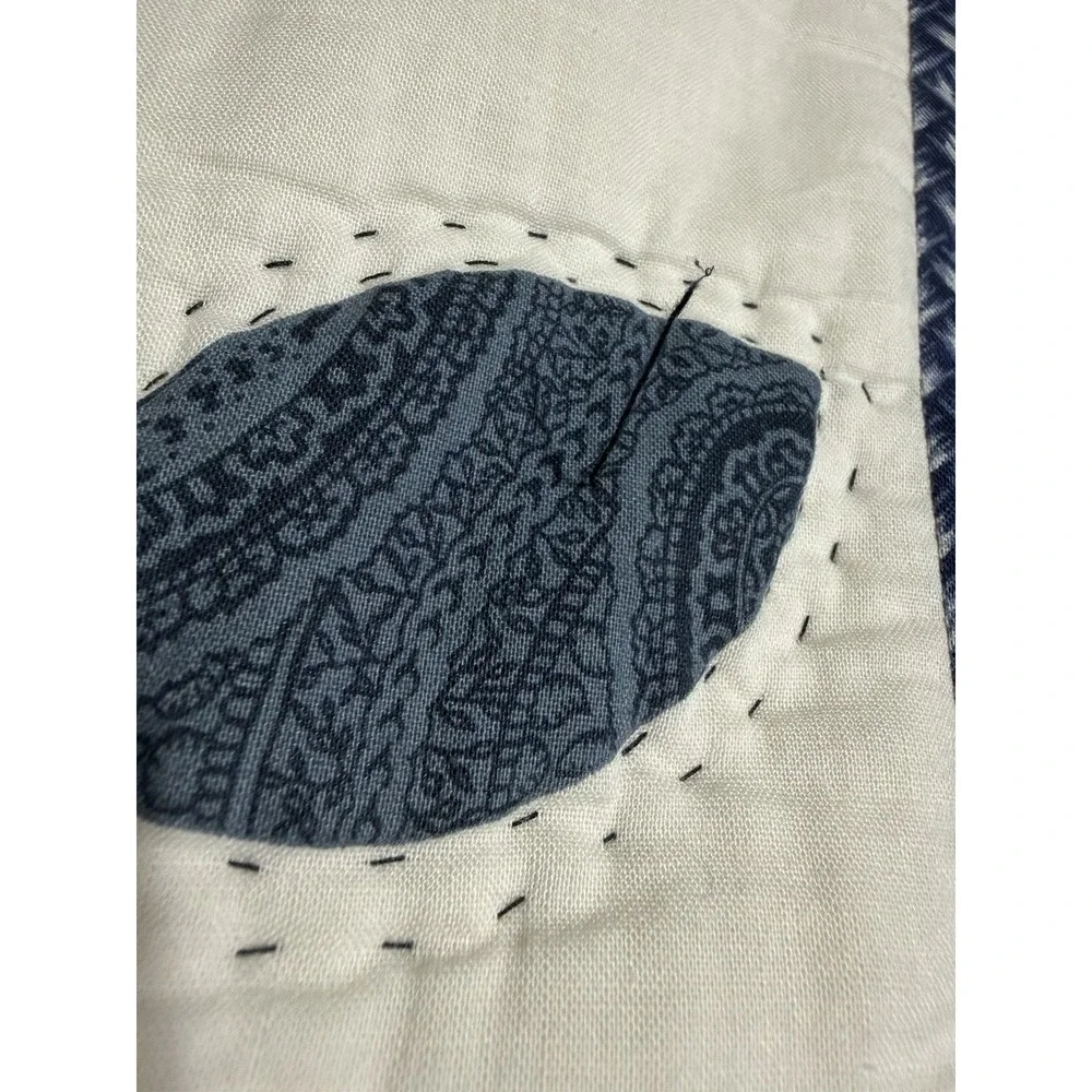Vintage Quilt Queen Size 92 x 98 Embroidered Leaf, Country Pattern Cottagecore